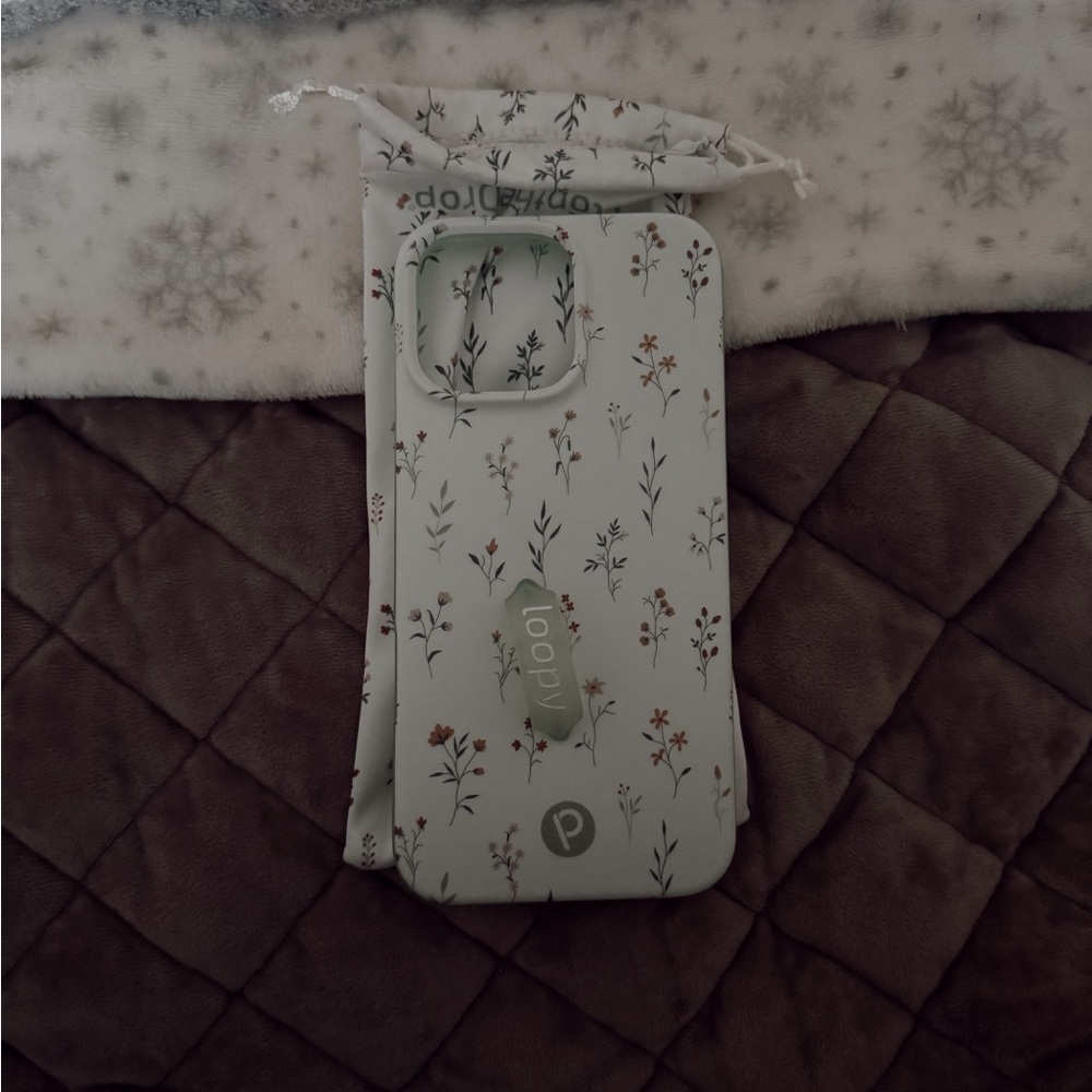 Loopy iPhone 16 Pro Max case